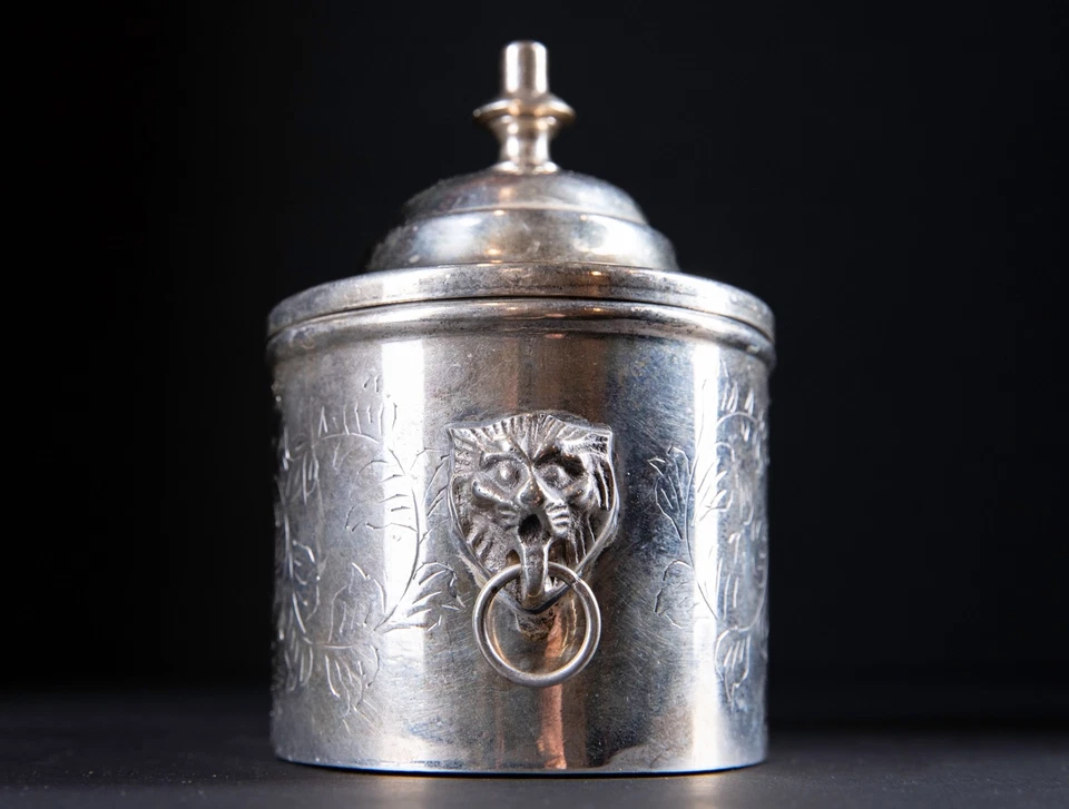 Ornate 复古银盘茶卡迪夹狮子头环盖 — 第 3/4 张图片