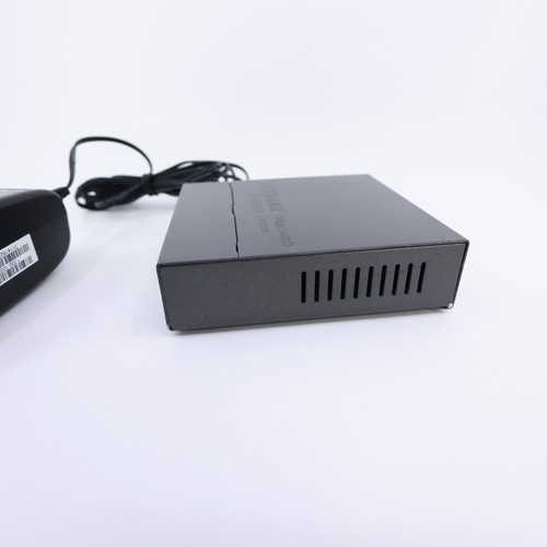 NETGEAR ProSAFE Plus Switch GS105Ev2 5-Port Gigabit Ethernet Network w/ Adapter - Picture 5 of 8