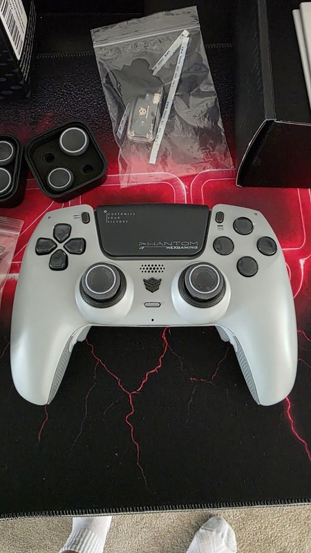 Hex Gaming PS5 Pro controller - Haptics, Mappable buttons - Click triggers Grey