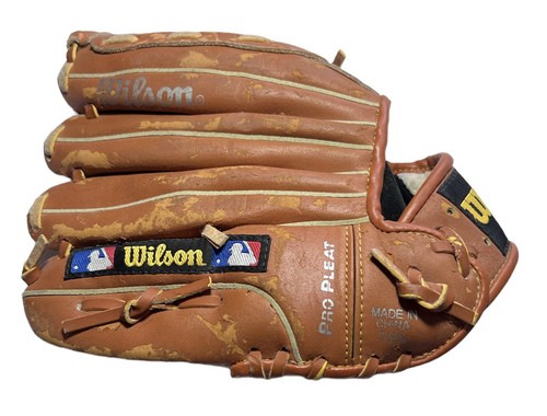 Wilson Greg Maddux Baseball Glove A2245 AS5 Crown Web Dual Hinge 10 3/4" - Picture 2 of 4