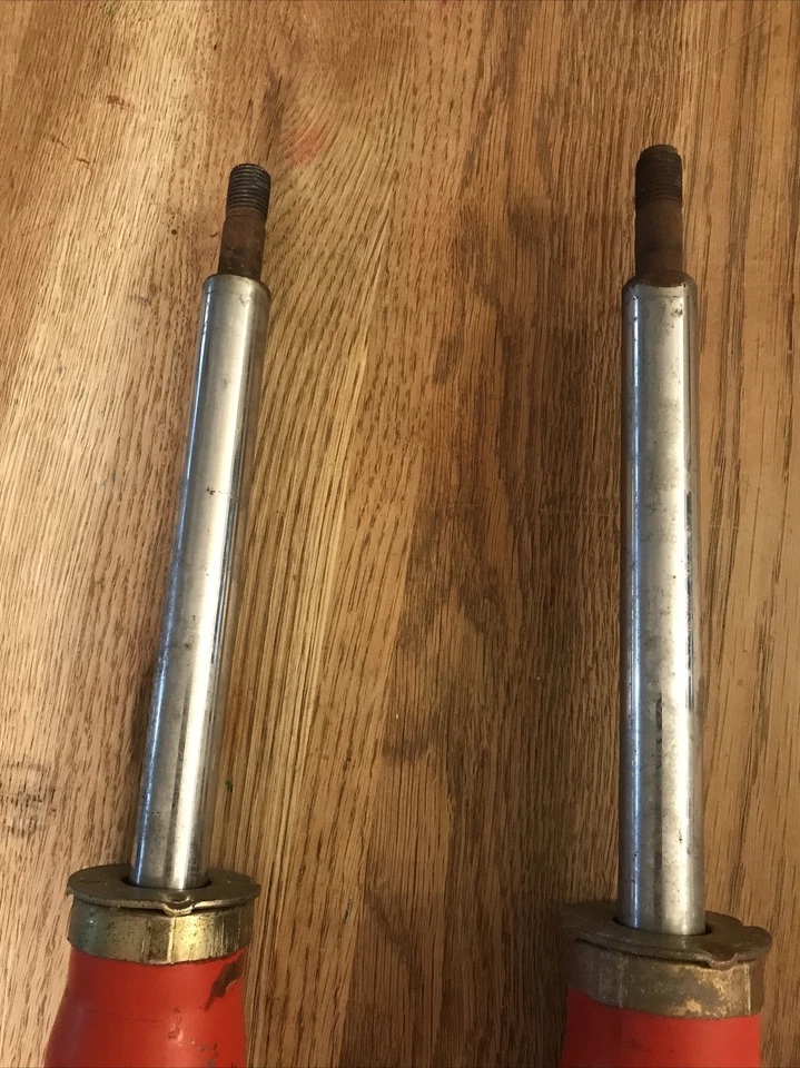 Juego de puntales Porsche 993 Monroe 993.343.041.35 + 993.343.042.35 delantero izquierdo y derecho Foto 2 de 4