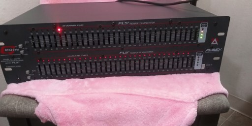 PEAVEY ピーヴィー Q231F グラフィックイコライザー グライコ Peavey 2 Channel 32 Band Graphic Equalizer Q231FX. Work's Good