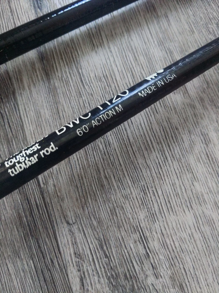 Vintage Lot of 2 Shakespeare Ugly Stiks. BWC1120 6' & CAL 1100 6'6". Both 1 Pcs. - Image 3 of 4