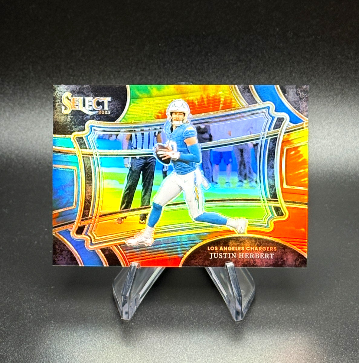 Justin Herbert 2023 Panini Select Field Level Tie-Dye Prizm #d 18/25 LA Chargers
