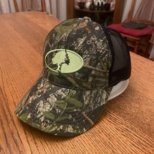 Men's Mossy Oak Camouflage Hook and Loop Mesh Back Trucker Hat Cap
