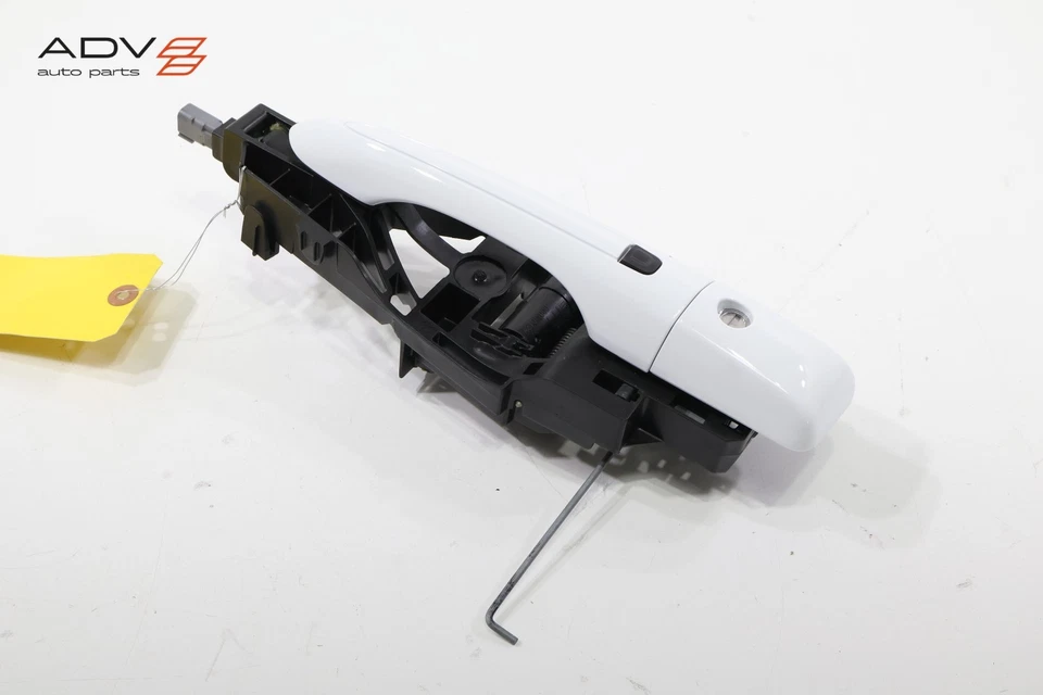 2020–2025 CHRYSLER VOYAGER ПЕРЕДНЯЯ ЛЕВАЯ РУЧКА ВНЕШНЕЙ ДВЕРИ СО СТОРОНЫ ВОДИТЕЛЯ ОТ ОРИГИНАЛЬНОГО ПРОИЗВОДИТЕЛЯ - Изображение 2 из 4