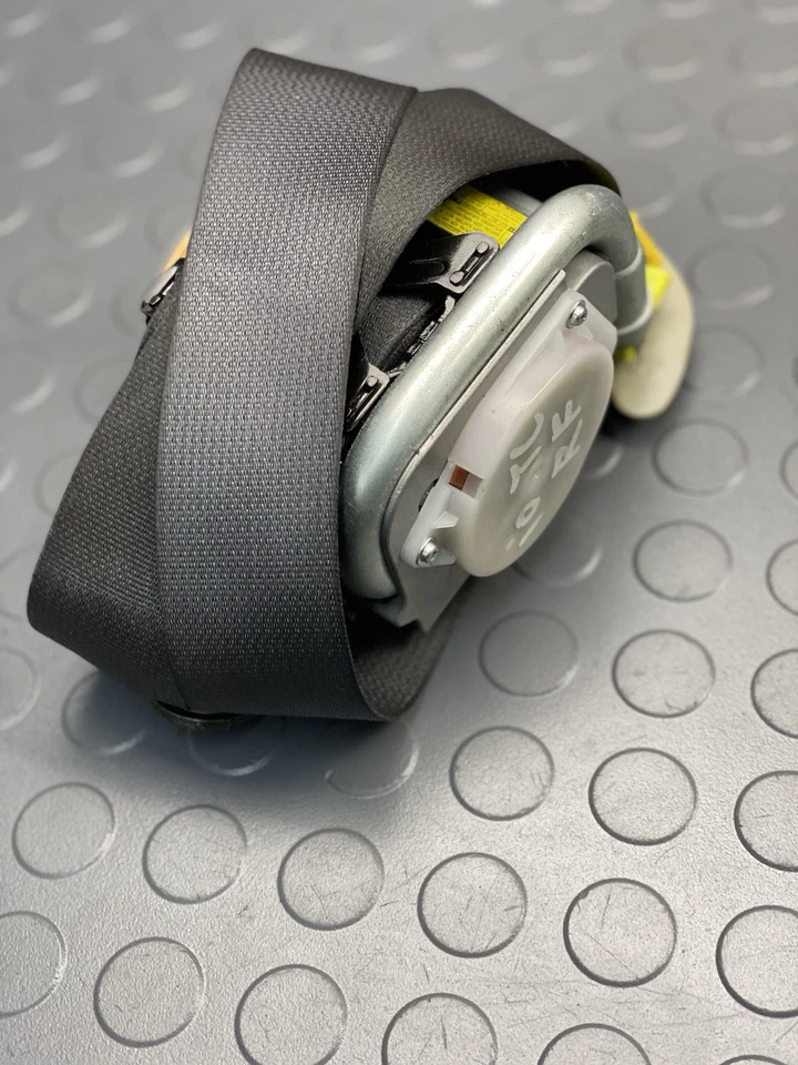 Cinturón de seguridad del pasajero delantero derecho SCION TC 2005-2010 *BUENO* OEM Foto 2 de 4