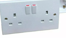 13 Amp 2 Gang Switched Wall Socket White – Twin Double Plug Electrical Outlet