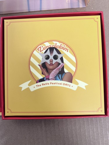RED VELVET MINI ALBUM: THE REVE FESTIVAL SEULGI EDITION WITH ALL INCLUSIONS - Imagen 3 de 9