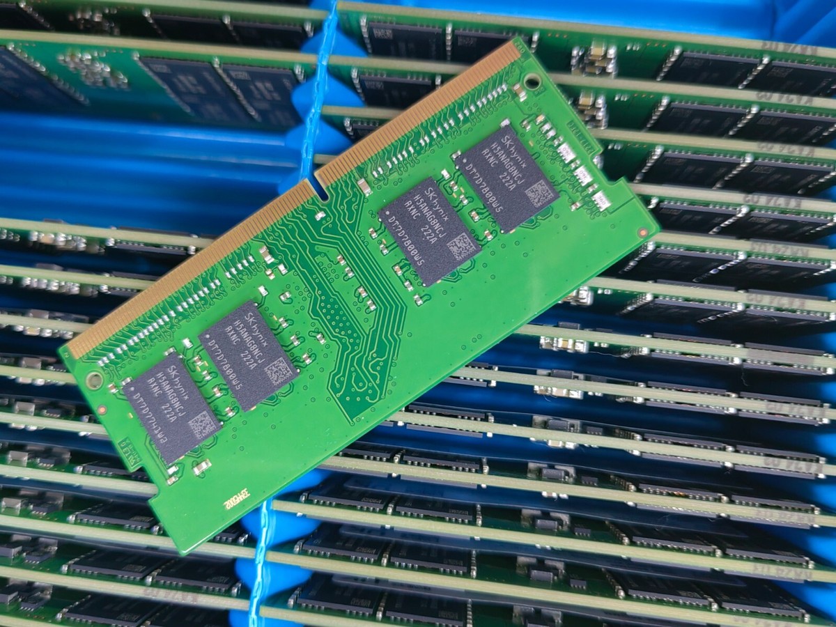 SK Hynix 16GB DDR4 3200MHz Laptop ECC SODIMM RAM PC4-3200AA-TD1