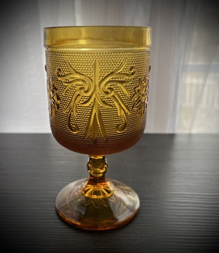 Indiana Tiara Vidrio Ámbar Patrón Sándwich Mesa Texturizada Copa de Vino - Imagen 1 de 7