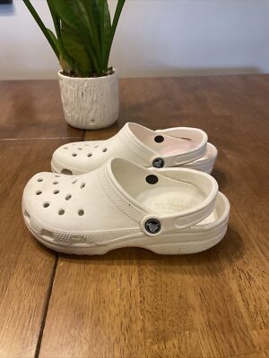 Crocs Classic Clogs Shoes Size  Women-7 White Comfort Rubber Sport Baya