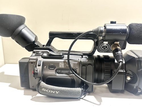 SONY DSR-PD170P CAMCORDER 3CCD PROFESSIONAL DVCAM MINI DV DIGITAL TAPE VIDEO CAM - Picture 3 of 12