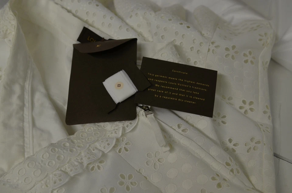 Louis Vuitton 2 изделия комплект блузка и юбка размер 40 белый цветок вырезы бант логотип новый с Ярлыками - Изображение 4 из 4