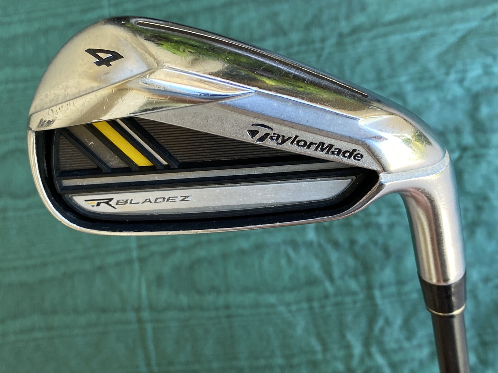 TAYLORMADE ROCKETBLADEZ IRON SET 49,PW,AW.SW RH 65g GRAPHITE SHAFT