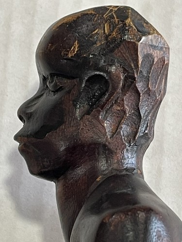 HAND CARVED WOOD SCULPTURE MAN SEATED PLAYING BONGO DRUM CARVED SIGNATURE - Picture 10 of 12