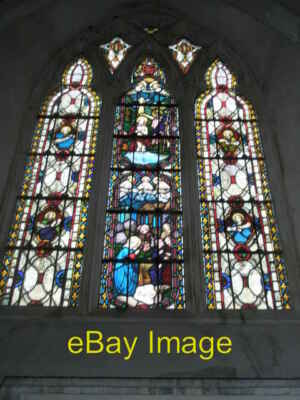 Foto 6x4 Prachtvolle Buntglasfenster an St. Maria und St. Gabriel, So c2009