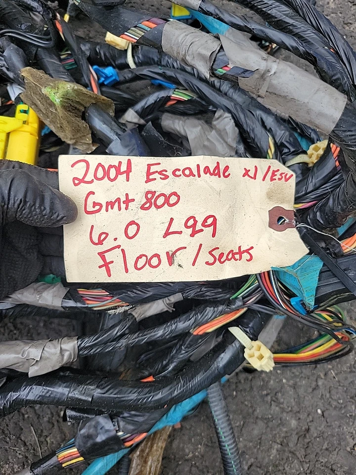 Arnés de carrocería Cadillac Escalade 2004 ESV PN 15206890 Foto 2 de 4