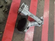 John Deere LX277 Standard Pistons and Connecting Rods 