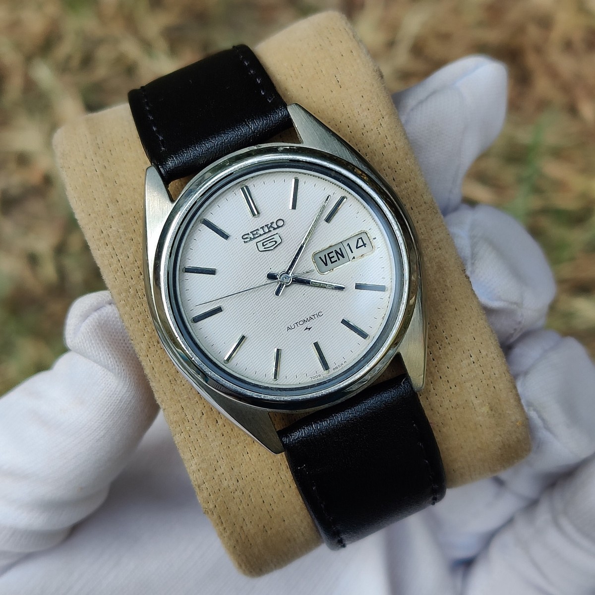 Seiko 5 Automatic 7009-8740 ''White Linen Dial'' Vintage Japan
