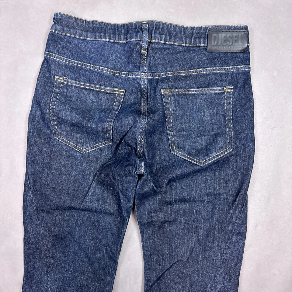 Jeans Diesel para mujer 32x22 azul D Fayza novio cintura baja recortados oscuros (etiqueta 29x32) Foto 4 de 4