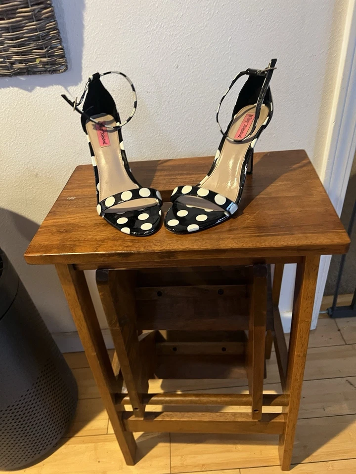 Betsey Johnson Polka Dot Heels Black White Bow Pinup Rockabilly  8.5 - Image 2 of 4