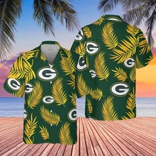 Green Bay team Packer hawaiian shirt, retro 80s tropical leave, team logo