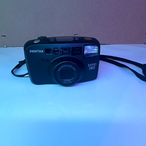 PENTAX Espio 140 35mm Film Camera black Auto Focus Flash bundle UNTESTED.