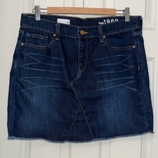 Gap 1969 Women's Dark Wash Zipper Fly Denim Skirt Sz 28 Stretch Raw Hem Y2K