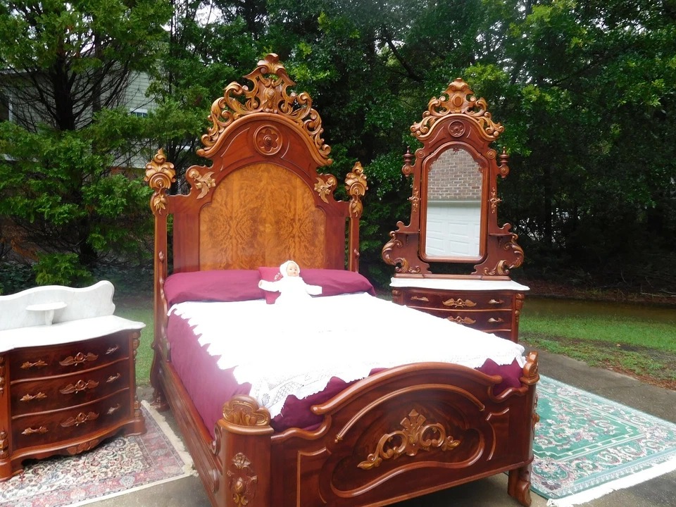 ОБРАЗЦОВЫЙ ВИКТОРИАНСКИЙ РЕНЕССАНСНЫЙ СПАЛЬНЫЙ ГАРНИТУР MITCHELL & RAMMELSBERG РАЗМЕРА QUEEN - Изображение 2 из 4