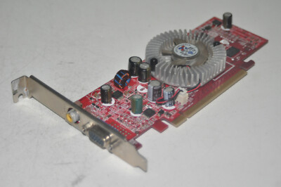MSI Medion GeForce 7300LE V034 PCIe Grafikkarte 64MB PC Computer Card 7300 LE