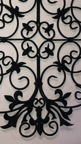IRON SCROLLWORK WALL DECOR 43”x 34" BLACK Wrought fleur-de-lis fleur de lis - Picture 8 of 10