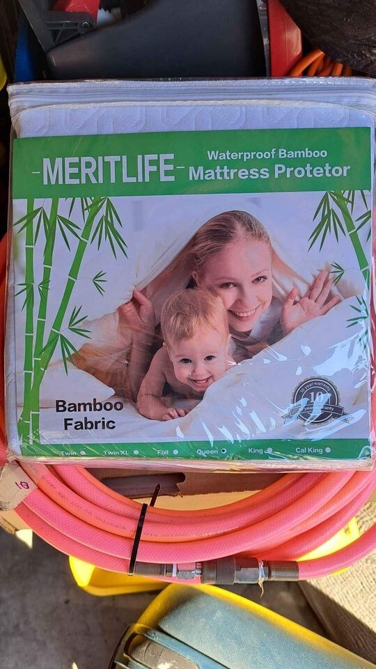 MATTRESS PROTECTOR BAMBO FABRIC QUEEN SIZE-image