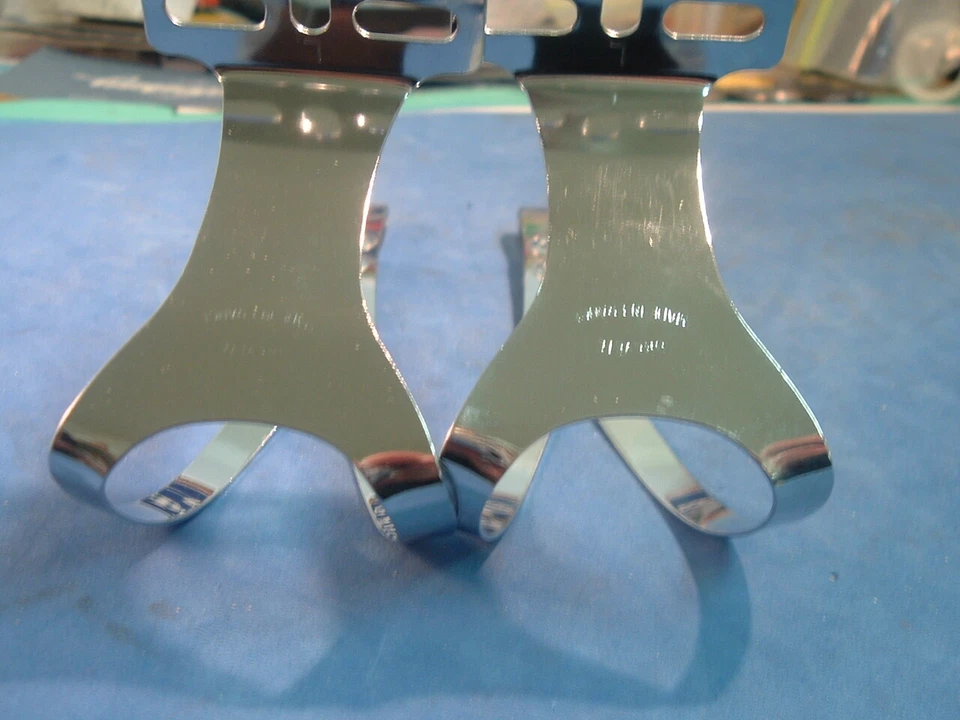 Christophe Special Large Road / MTB Toe Clips NEW / NOS Vintage- w/Hardware - Image 3 of 4