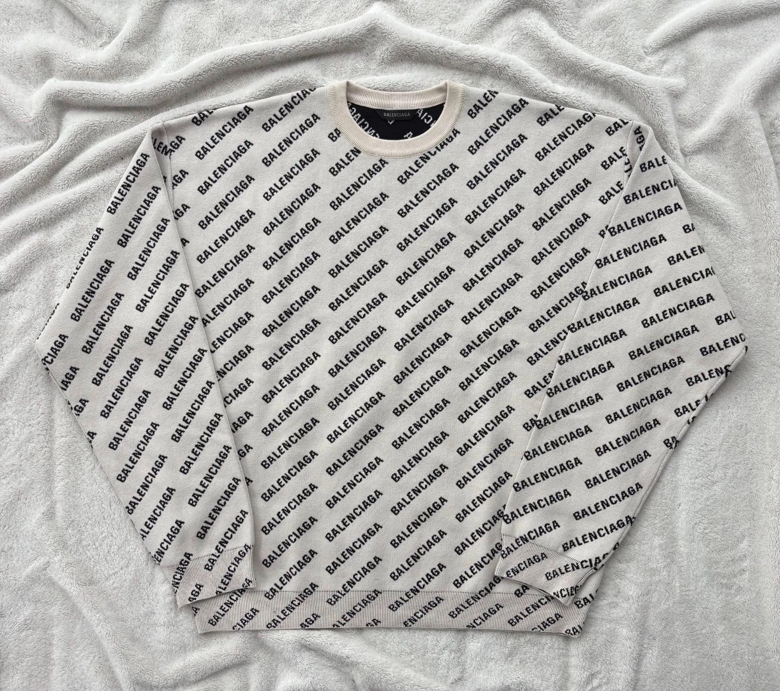Balenciaga — Balenciaga Cream & Black All Over Wool Sweater - 2XL - $1750 - New Authentic