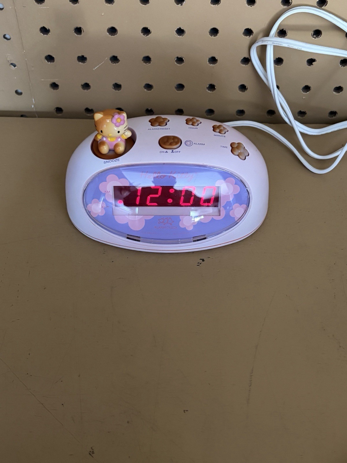 Hello Kitty LED Digital Alarm Clock KT3005P Tested Batteries Not Included