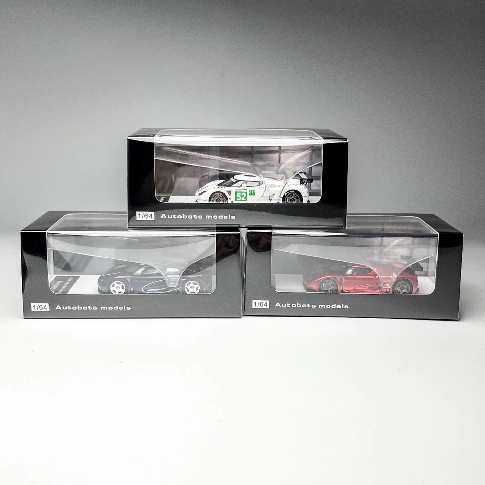 AM 1:64 Koenigsegg CCGT Un modelo de coche de aleación con tapa abierta Foto 4 de 4