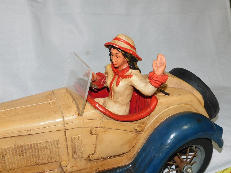 ALFA ROMEO 1931 Coleccionistas Vintage Coche Deportivo Carreras Modelo Escultura y Conductor Foto 3 de 4