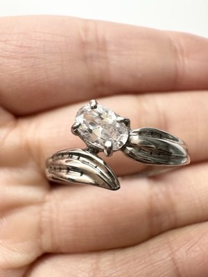 925 Sterling Silver Oval C Z Bypass Ring - size 9