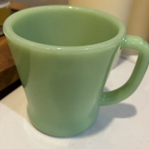 Vintage FIRE KING D Handle JADEITE Coffee Mug