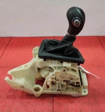 2011-2013 Kia Optima Automatic Transmission Floor Gear Shifter Assembly OEM