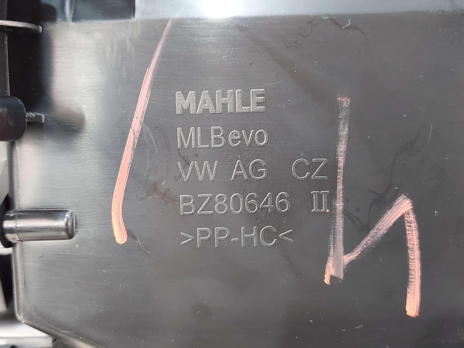 2023 Q8 E-tron Quattro Mahle HVAC Heater Core Blower Motor Housing 