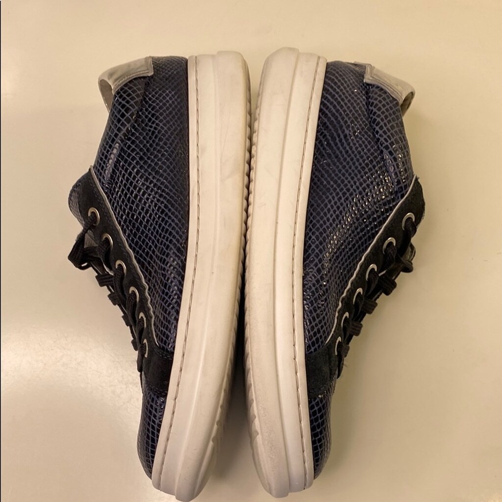 Geox Python Embossed Navy and Silver Sneakers Siz… - image 13