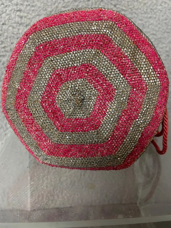 De Colección Bolso de Mano Micro Cuentas Rojo Pequeño Rosa Plata Rayas Ganchillo a Mano Exquisito Foto 4 de 4