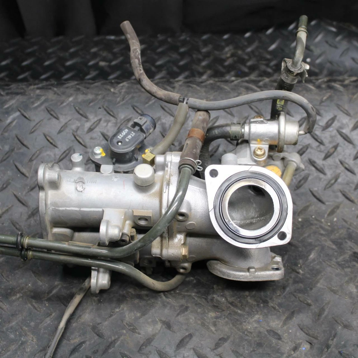 05 06 KAWASAKI VULCAN 1500 VN1500 CLASSIC FUEL INJECTOR BODIE