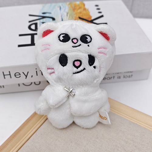 Ciondolo portachiavi bambola peluche Kpop Stray bambini 10 cm/3,94 pollici con mantello staccabile - Foto 9 di 13