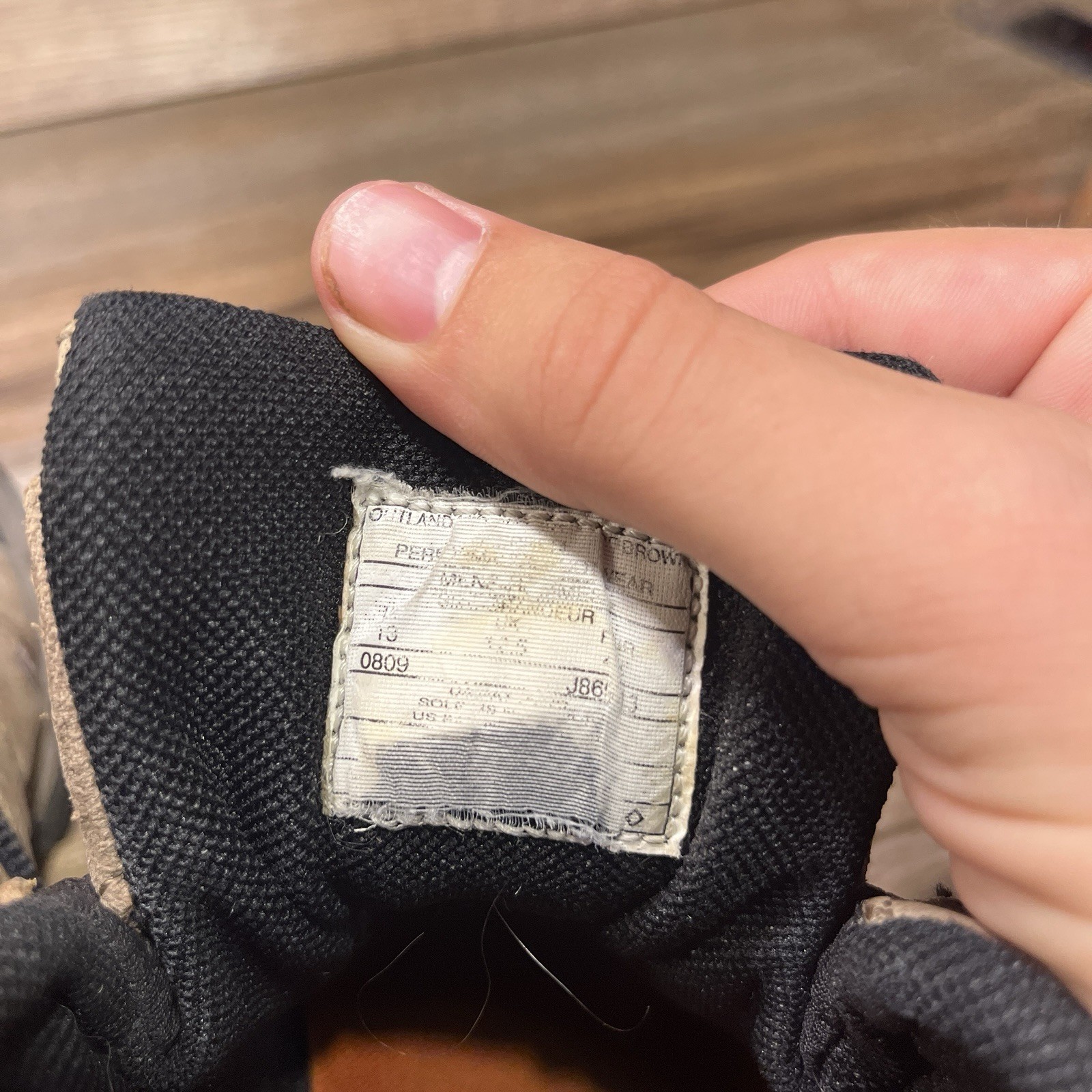 Stivali da trekking Merrell Outland Mid impermeabili marroni Vibram Gore Tex da uomo taglia 13