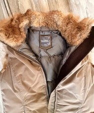 Dicke Weste von Closed Gr.S mit   abknöpfbaren Fellkragen Top Zustand