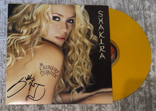 SHAKIRA SIGNED LAUNDRY SERVICE HIPS DONT LIE VINYL LP - BECKETT COA