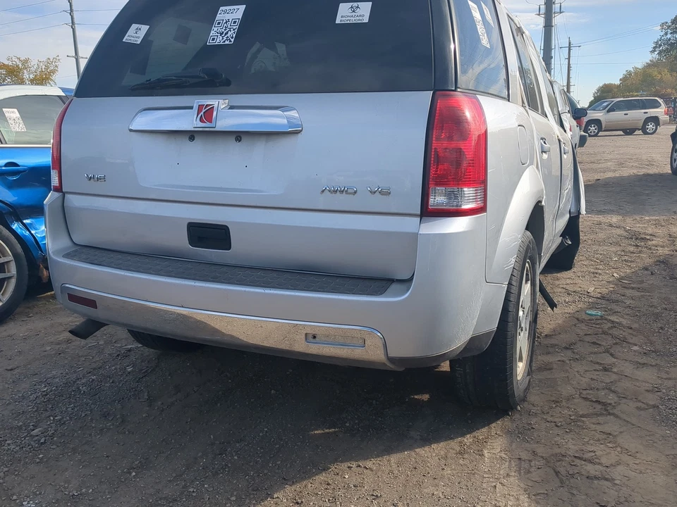 2006-2007 Saturn Vue Rear Bumper Assembly Oem HBCUO Foto 2 de 3